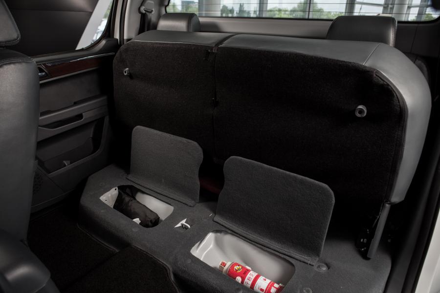 Детали интерьера Foton Tunland Double Cab 2016 года  (CIS) (фото 106 из 115)